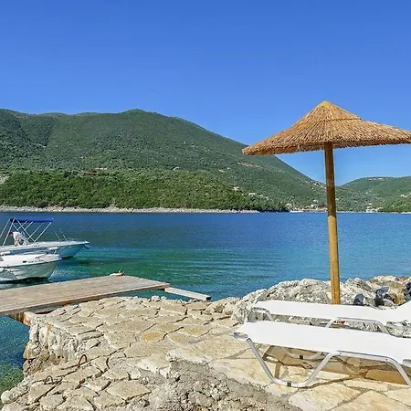Villa Sleeps 6 Pool Air Con Wifi Syvota